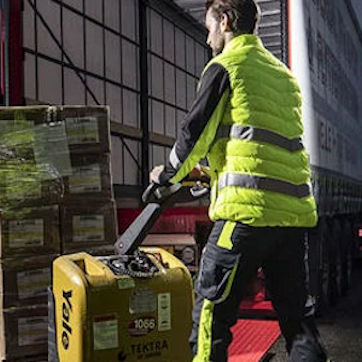 Workwear with reflectors