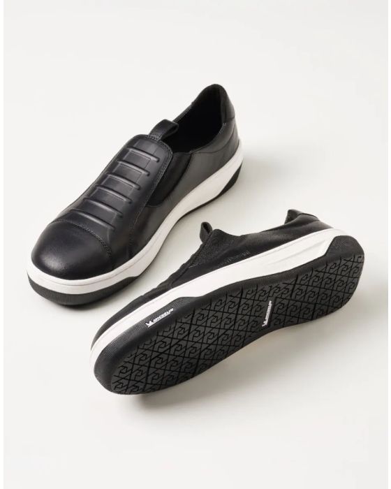 MX Pro Magister Low Black – sorte sikkerhedssko med skridsikker Michelin® sål og komfortabel slip-on pasform.