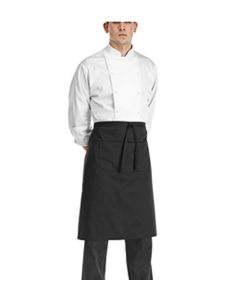 Sort budget forstykke i 100% polyester med påsyet lomme – ideelt til travle køkkener og serveringspersonale.